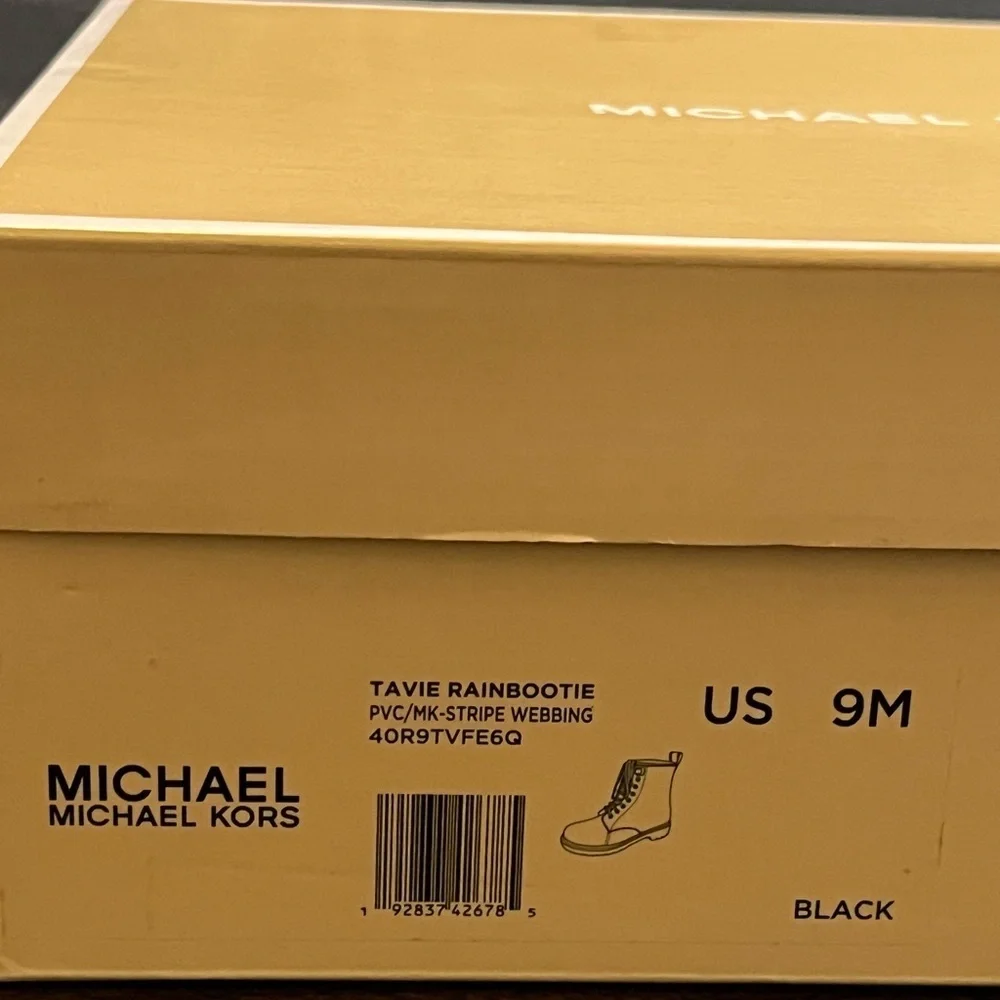 NIB NWT MICHAEL Michael Kors Tavie Combat Rain Boot Water Resistant Size 9 - Picture 13 of 14